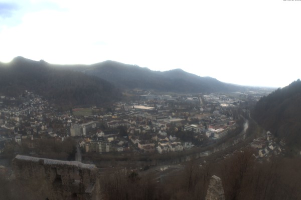 Aktuelle Bilder der Webcam mit Blick in Richtung Freiburg