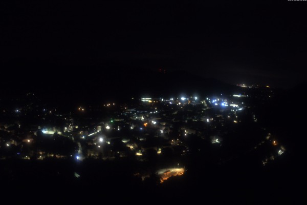 Aktuelle Bilder der Webcam mit Blick in Richtung Freiburg